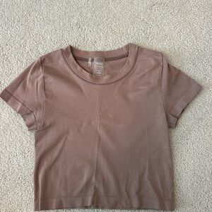 Aritzia t-shirt